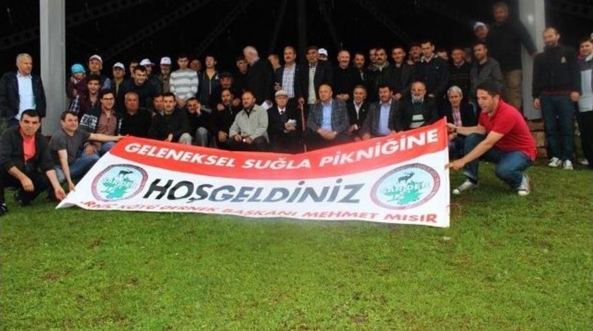 Azdavay Sarnı&ccedil; K&ouml;y&uuml; Pikniği Yapıldı