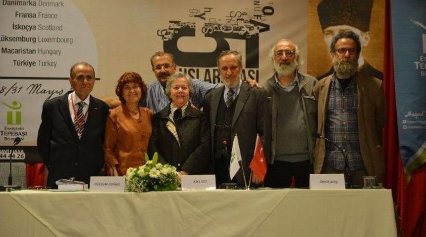 Şiir Buluşmasında Ustalar Unutulmadı