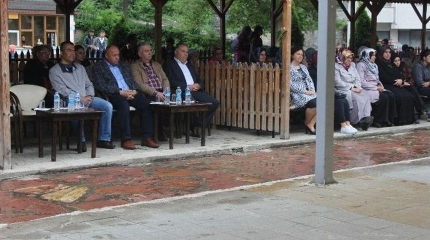 Azdavay&rsquo;da T&uuml;rk Halk Muziği Konseri D&uuml;zenlendi