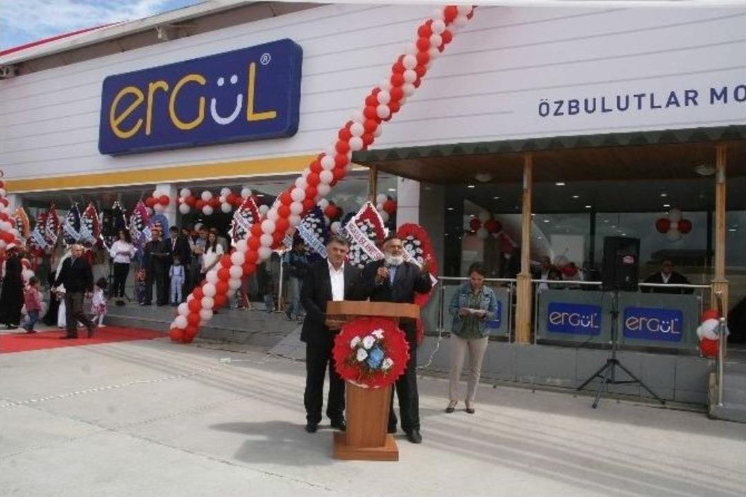 Sorgun&rsquo;da Kelebek Ve Erg&uuml;l Mobilya Mağazası A&ccedil;ıldı