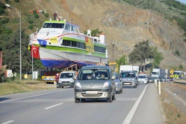 Gemi Karadan Böyle Taşındı