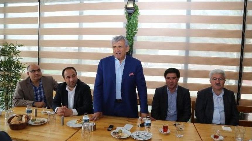 Elibol, Sandık G&ouml;revlilerini Uyardı