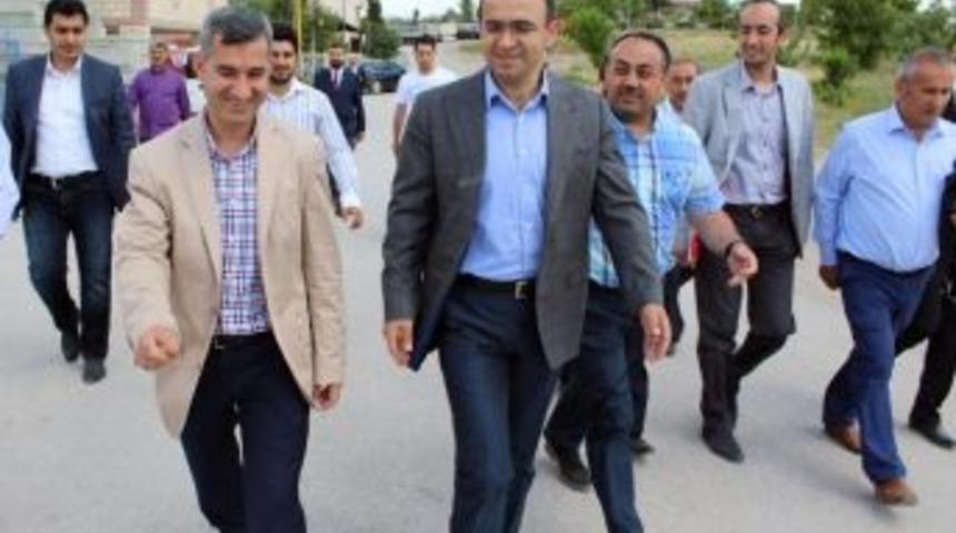 &Ouml;zhan, Esnafı Ziyaret Etti