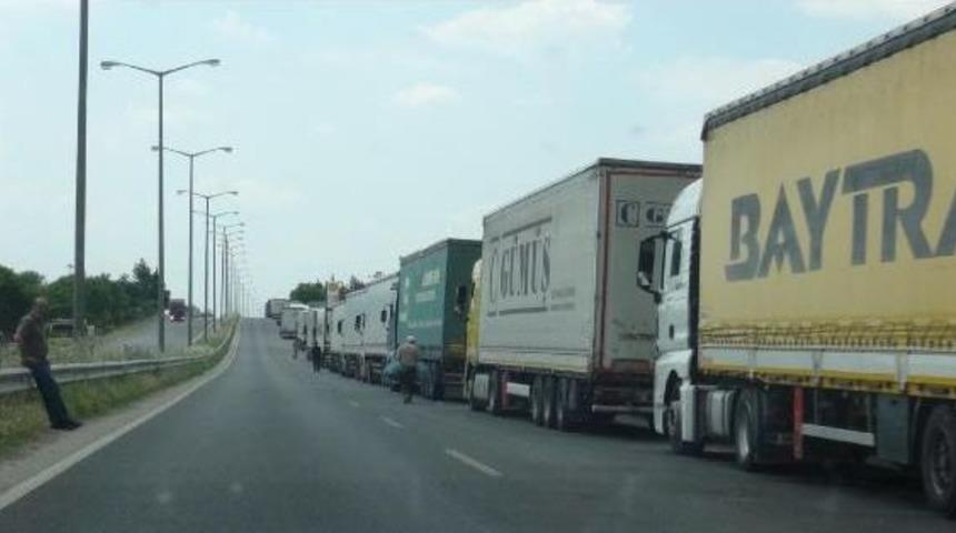 Kapıkule Ve Hamzabeyli'deki Kuyruk &Ccedil;ilesi Bitmiyor