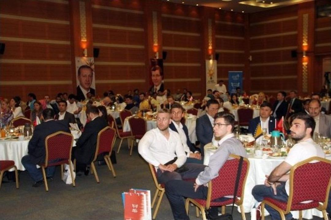 Yabancı &Uuml;lkeden Gelen Gen&ccedil;lerin &ldquo;fetih Ş&ouml;leni&rdquo; Hayranlığı