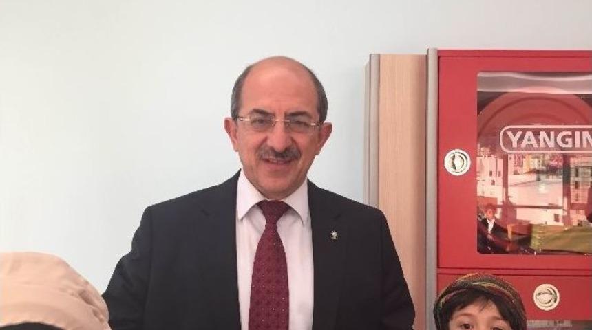 Kayseri Tekden Koleji T&uuml;rk B&uuml;y&uuml;klerini Unutmadı