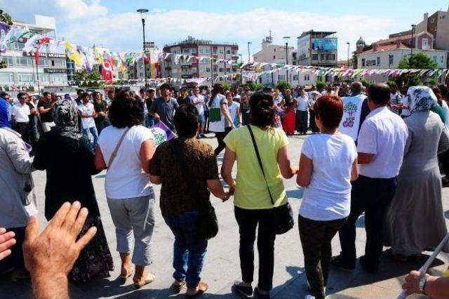 Hdp'lilerden Bisikletli Ve Halaylı Seçim Çalışması