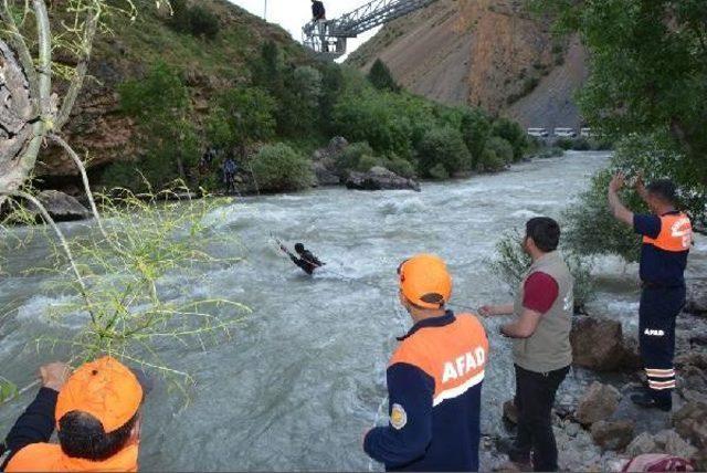 Çatak Deresi'ne Düşen Kadının Cesedi Bulundu