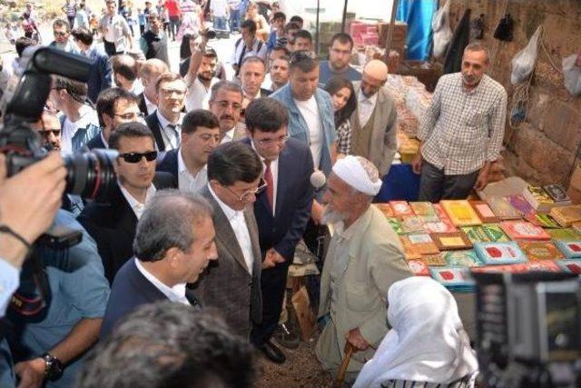 Davutoğlu: Hiçbir Terör Örgütüne Yardım Etmedik, Etmeyeceğiz