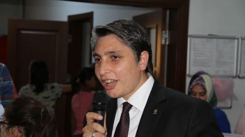 Ak Parti&rsquo;li Adaylardan &Ccedil;ocuk Yuvasına Ziyaret