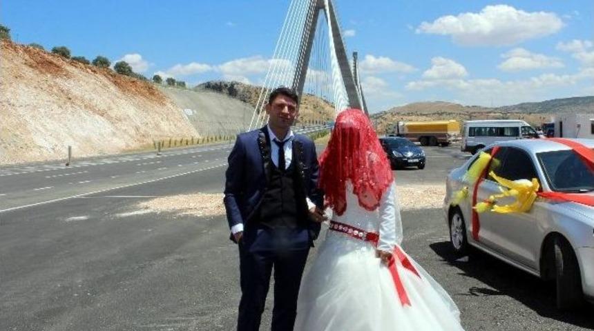 Nissibi&rsquo;nden Her G&uuml;n Binlerce Ara&ccedil; Ge&ccedil;iyor