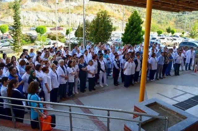 S&ouml;ke&rsquo;de Doktorlar Ve Sağlık &Ccedil;alışanları İş Bıraktı 2