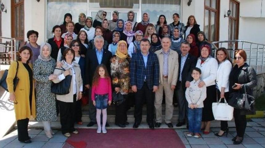 Ak Parti&rsquo;de T&uuml;m Teşkilatlar Omuz Omuza