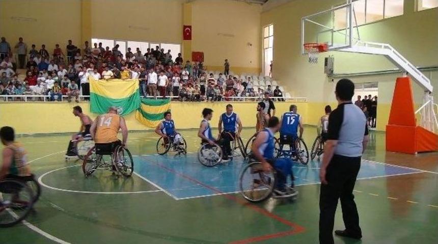 Engelsiz Ceylanlar Takımı Yüzleri Güldürdü