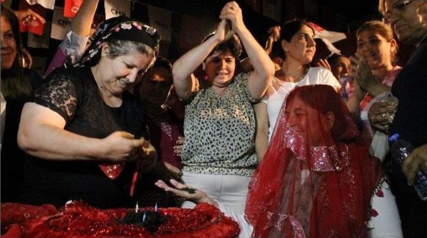 Chp&rsquo;li T&uuml;rkmen&rsquo;e Vekil Kınası