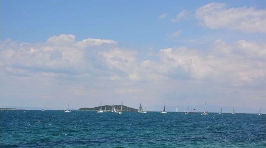 Urla 16. Tanju Okan Yat Yarışlarına Ev Sahipliği Yaptı