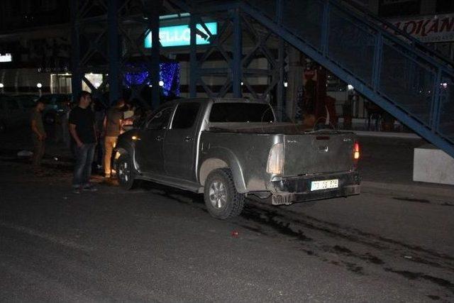 Başıboş Gezen İnek Kazaya Neden Oldu: 1 Yaralı 2