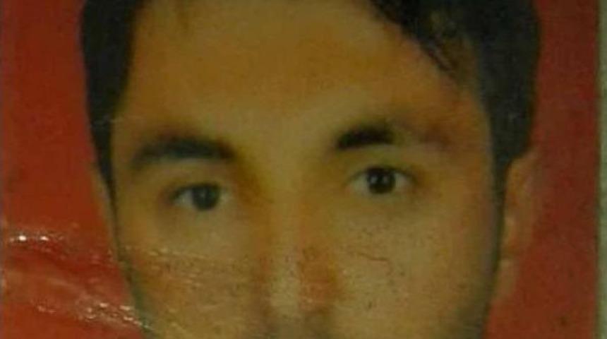 Sabaha Karşı Uyuyan Eşini Boğdu, Polisi Arayıp Teslim Oldu