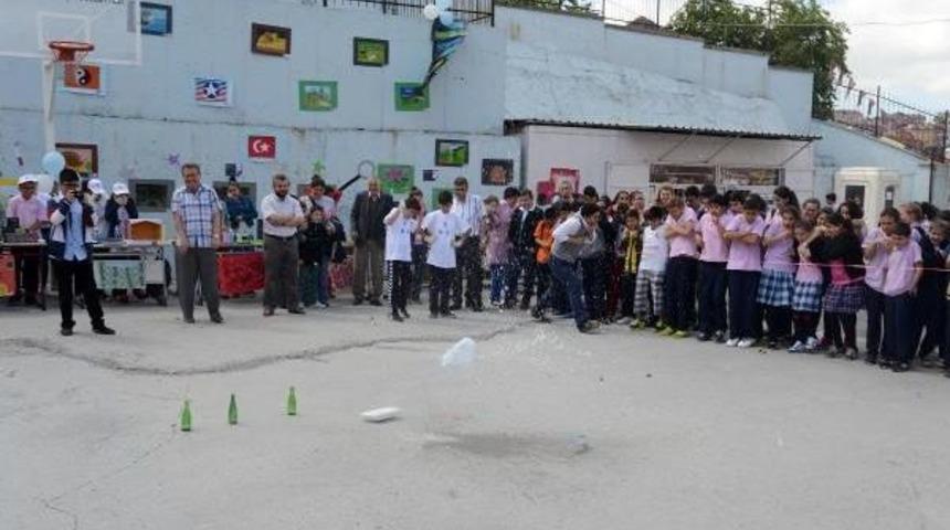 Ortaokul &Ouml;ğrencilerinin Bilim Fuarı Coşkusu
