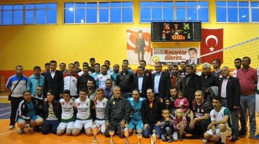 Başkanlık Voleybol Kupası Ak&ccedil;alar Spor&rsquo;un