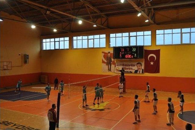 Başkanlık Voleybol Kupası Akçalar Spor’un