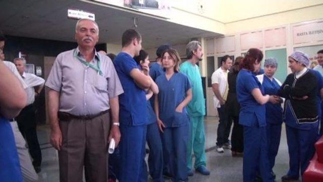 Kilis'te Doktorlar 15 Dakika Iş Bıraktı