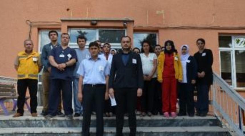 Kargı&rsquo;da Sağlık &Ccedil;alışanları Şiddeti Protesto İ&ccedil;in İş Bıraktı