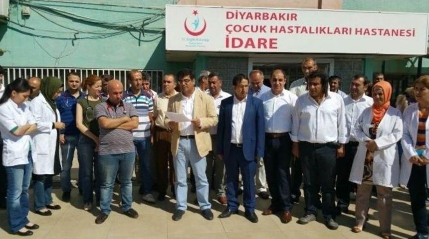 Sağlık Bakanlığı&rsquo;nın Kararı İle Sağlık &Ccedil;alışanları 15 Dakika İş Bıraktı