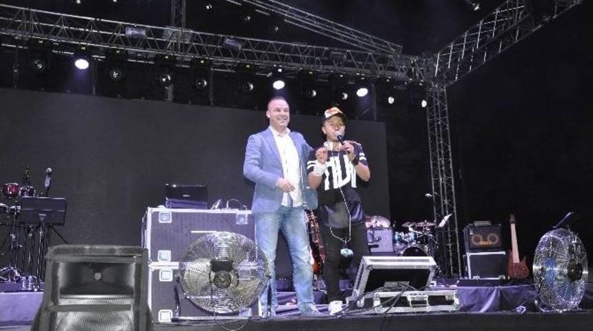 Hali&ccedil; Fest&rsquo;te G&uuml;lşen Fırtınası Esti