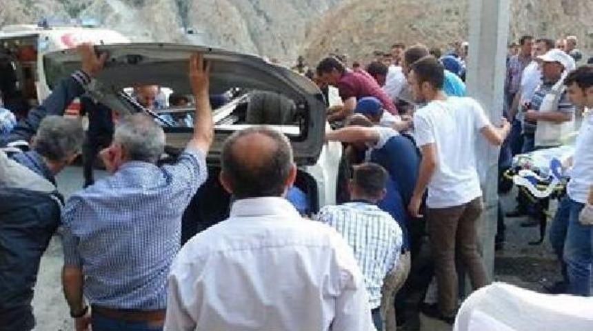 Artvin'de Kaza: 1 &Ouml;l&uuml;, 5 Yaralı