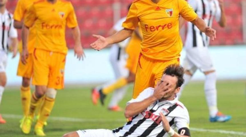 Karşıyaka Mehmet Eren'le Anlaştı