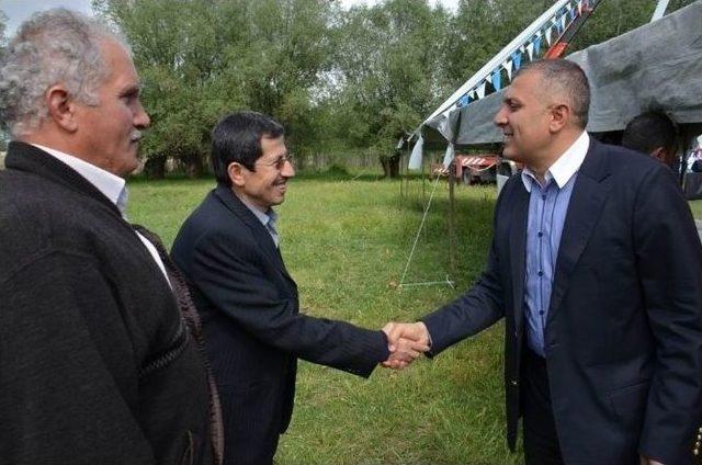 Başkan Arat Ve Milletvekili Adayları Şenliklere Katıldı 2