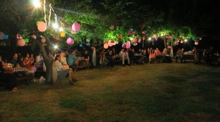 &Ccedil;satt&rsquo;tan Gala Gecesi