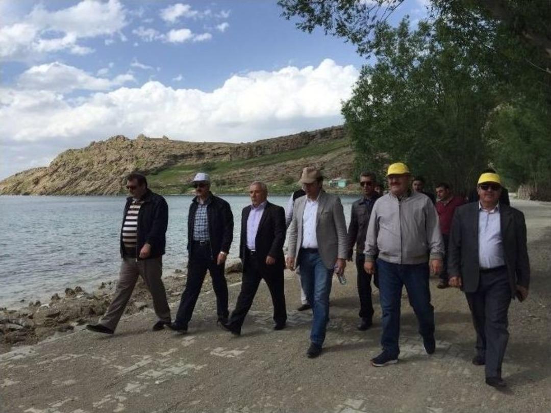 Vang&ouml;l&uuml; Sahilindeki Tatvan&rsquo;ın 8 K&ouml;y&uuml;ne İskele Kurulacak