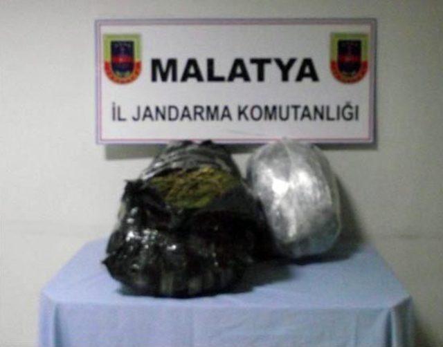 Malatya&rsquo;da Jandarmadan Uyuşturucu Ve Ka&ccedil;ak Sigara Operasyonu 1