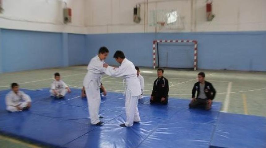 Başkale'de Judo Takımı Dağılıyor