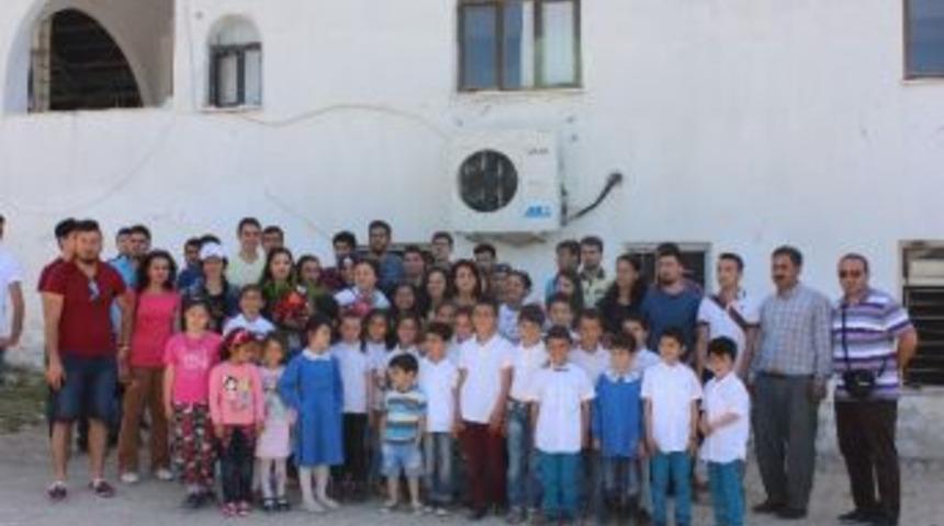 A&uuml; Manavgat Myo &Ouml;ğrencilerinden K&ouml;y Okullarına Yardım