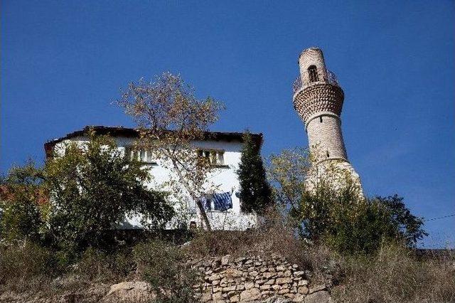 (özel Haber) Ecdat Yadigarı Camilerden 94 Sene Sonra Ezan Sesi Yükseldi