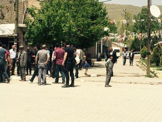 Ak Parti Adaylarına Saldırı 1