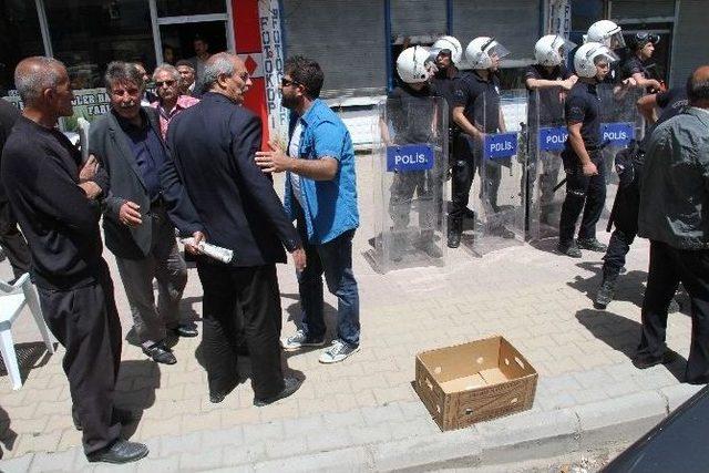 Ak Parti Adaylarına Saldırı 2