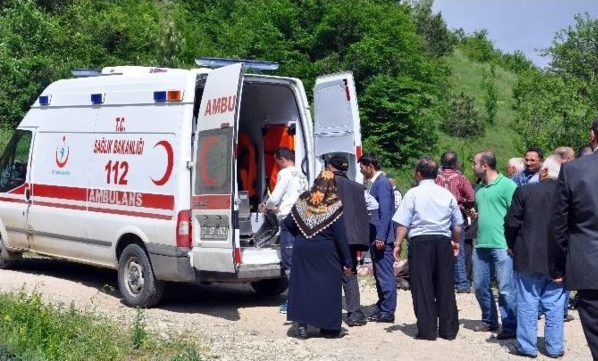 Pınarbaşı&rsquo;nda Cenaze D&ouml;n&uuml;ş&uuml; Kaza: 1 &Ouml;l&uuml;, 11 Yaralı