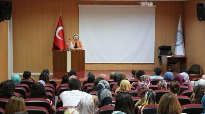 Be&uuml;&rsquo;l&uuml; &Ouml;ğrencilere &lsquo;sosyal Hizmet&rsquo; Anlatıldı