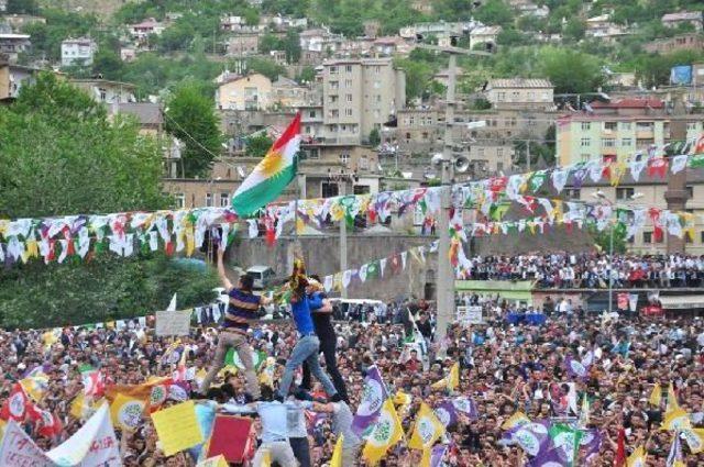 Demirtaş: İnançlarımızı Yuhalatarak Oy Toplamaya Çalışıyorlar