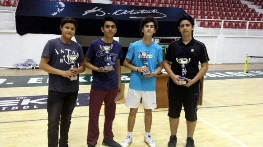 Aliağa Belediyesi Masa Tenisi Turnuvası Sona Erdi