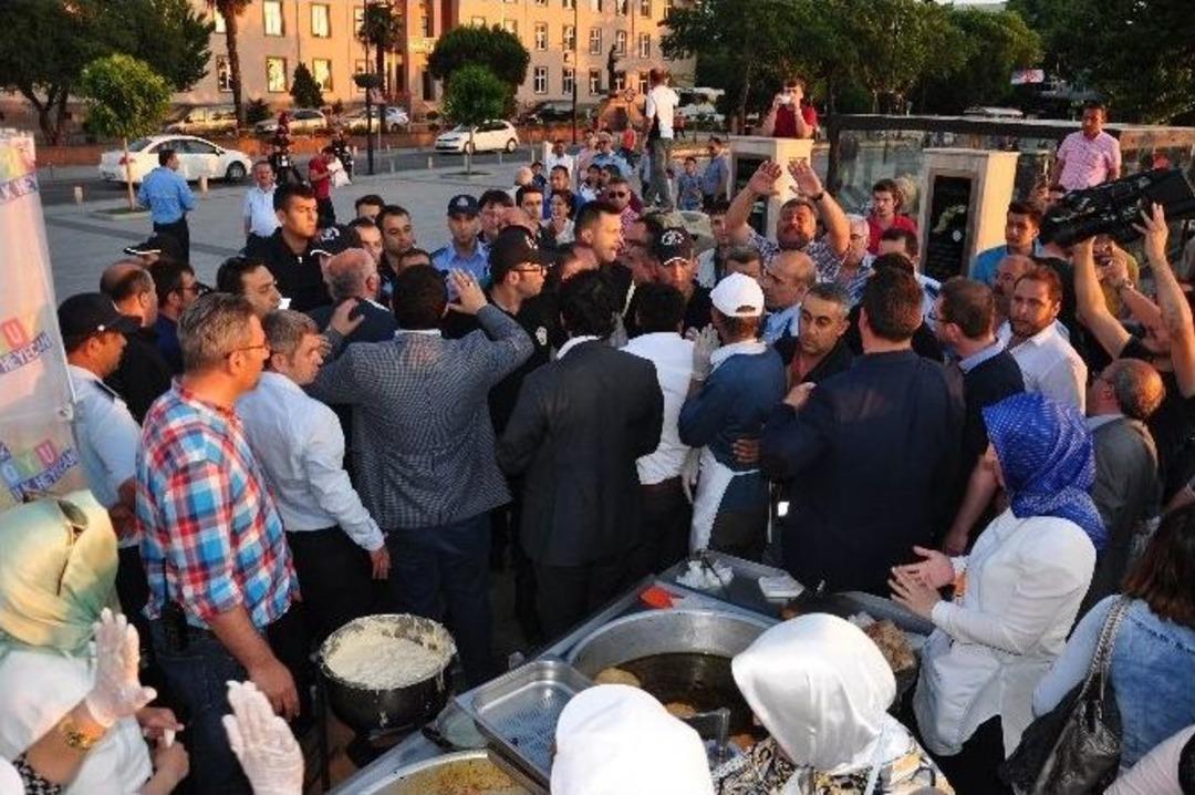 Lokma Dağıtan Ak Partililere Zabıta Engeli