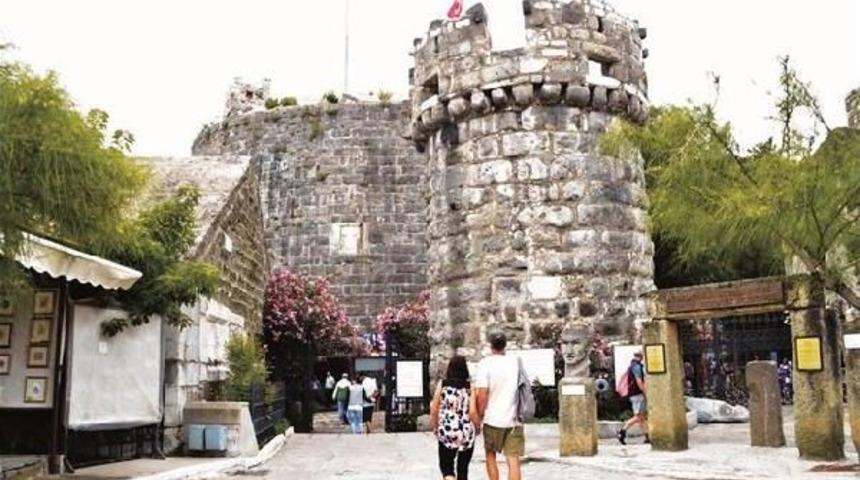 Bodrum Castle&rsquo;S &lsquo;Painted&rsquo; Ottoman Cannon Cleaned