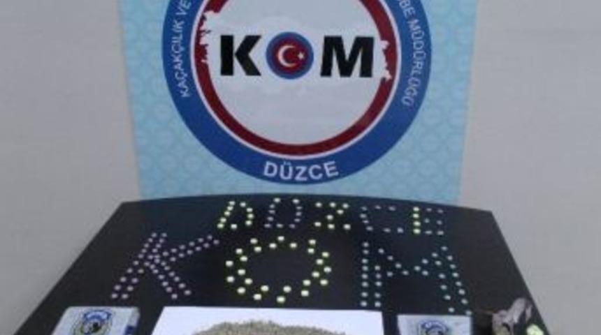 Gen&ccedil;leri Zehirlemeden Yakalandı