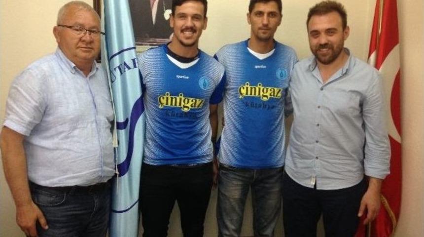 Savunma Oyuncuları Mustafa Ve Salih K&uuml;tahyaspor&rsquo;da