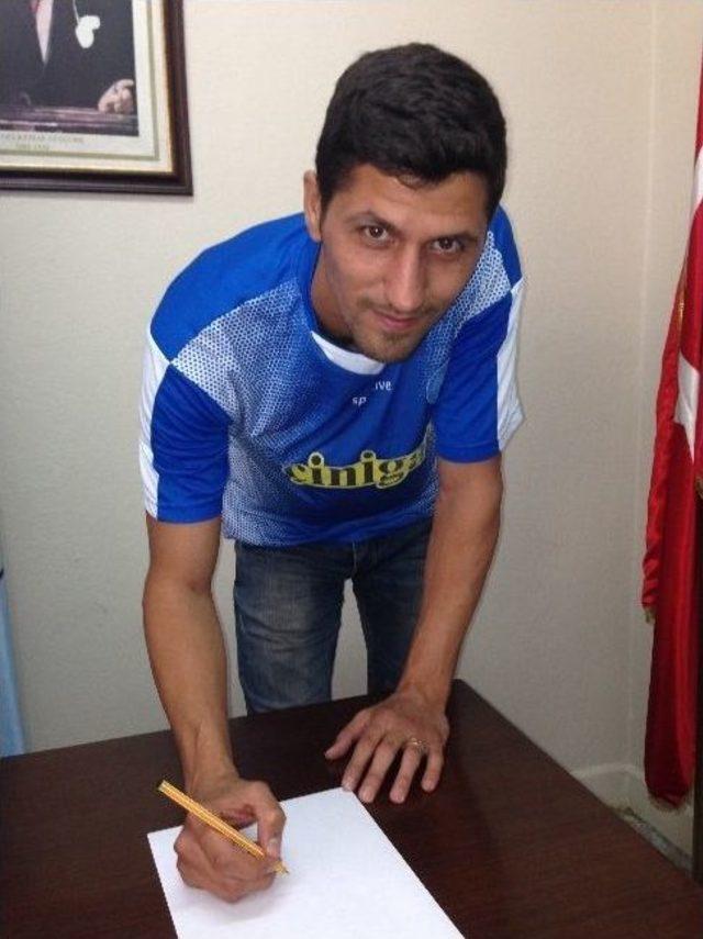 Savunma Oyuncuları Mustafa Ve Salih Kütahyaspor’da 1