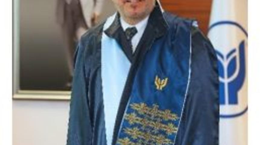 Yaşar &Uuml;niversitesinde Rekt&ouml;r Değişikliği